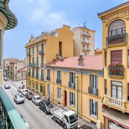 Seaside Classic - Happy Apartman *